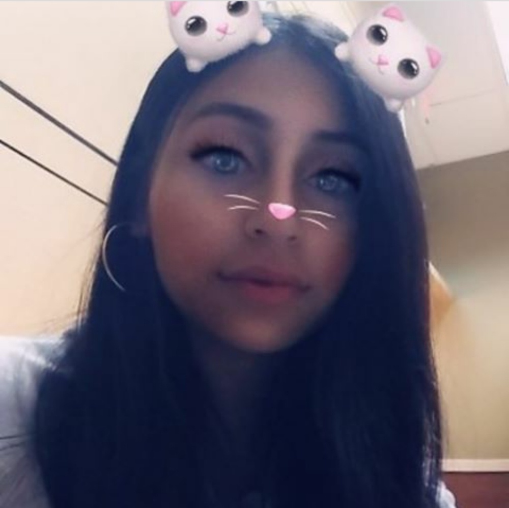 Meet your Posher, Raquel